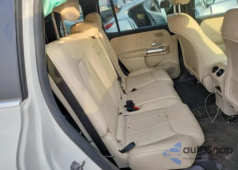 2024 Mercedes-Benz Eqb 300 4Matic z USA, uszkodzony, nr VIN W1N9M0KB7RN080044